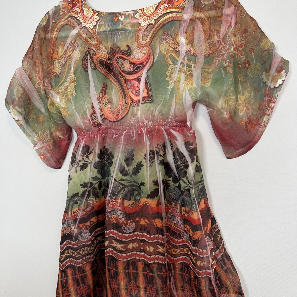 Woman’s shirt - Picture 2 of 3